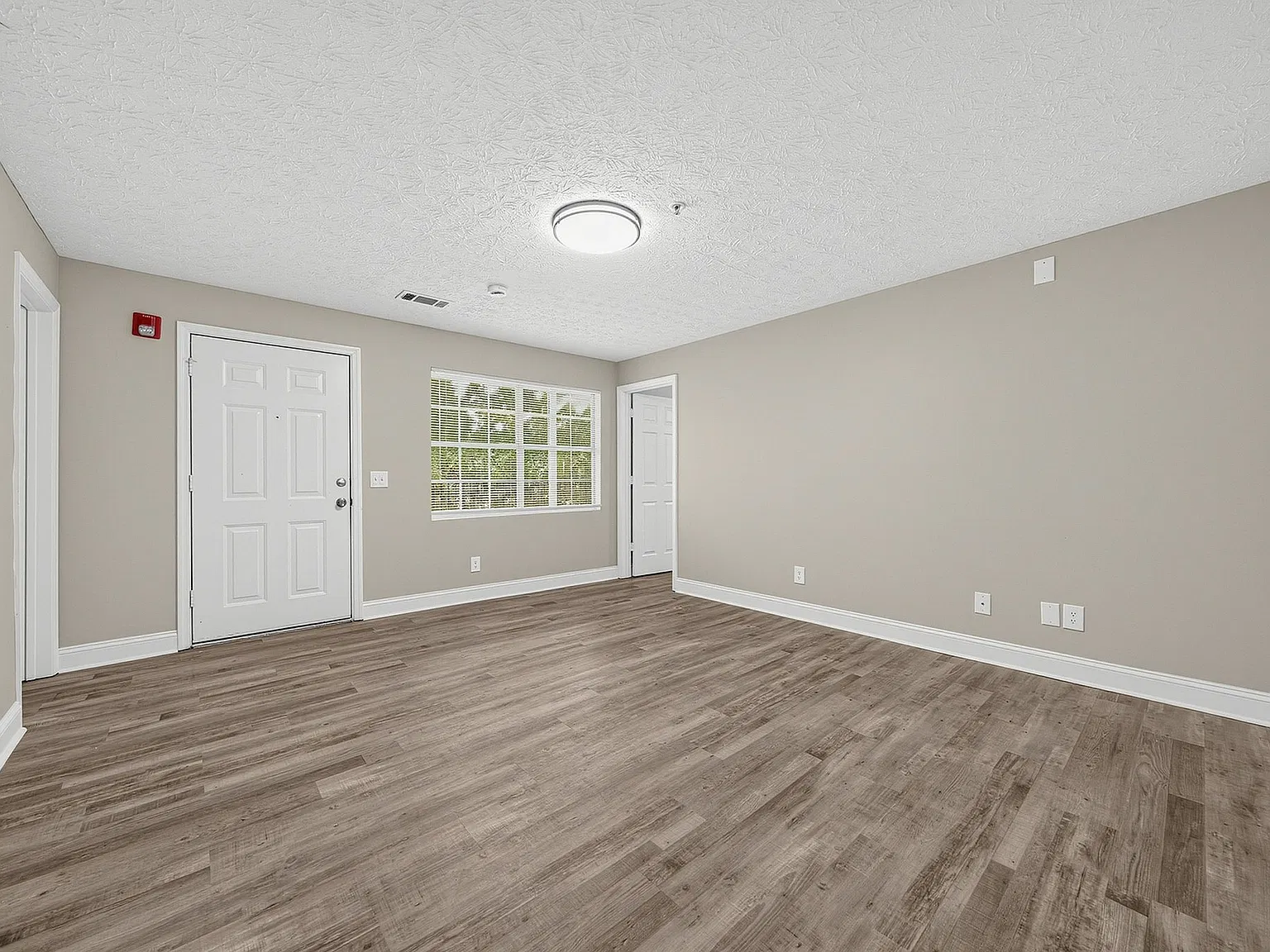 Millbend Apartments — Photo 1