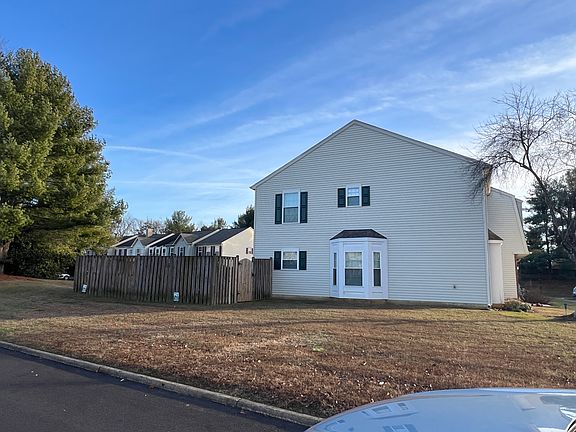 4th image of 5114 Fox Mill Ct