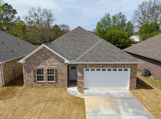 2925 Phelan Cir SE, Hanceville, AL 35077
