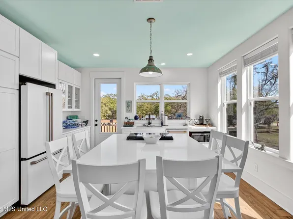218 West Ave, Long Beach, MS 39560