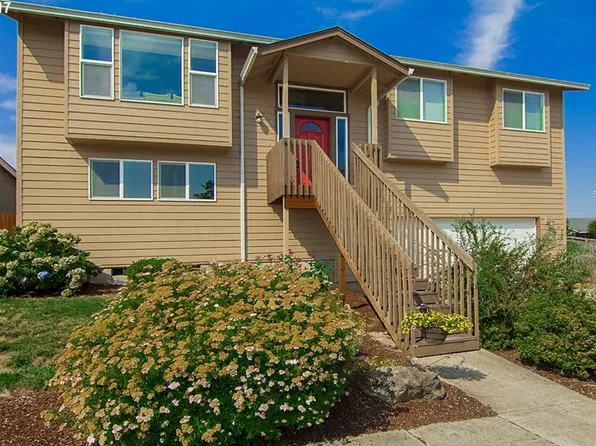 122 SE Lebleu Ln, Winston, OR 97496