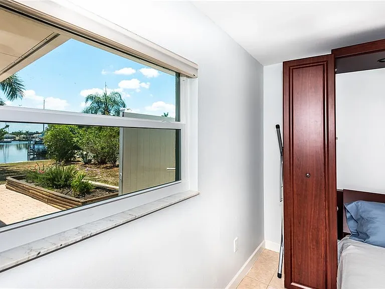 129 Cousley Dr SE — Photo 38