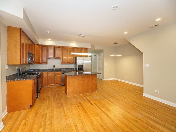 4th image of 4355 S Saint Lawrence Ave #1