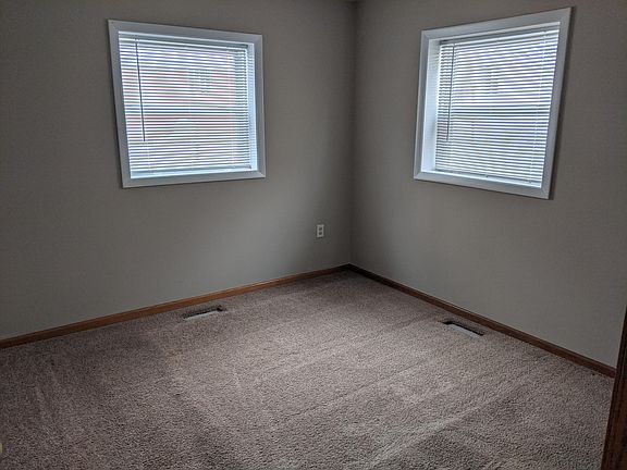 5th image of 303 N Wabena Ave APT B
