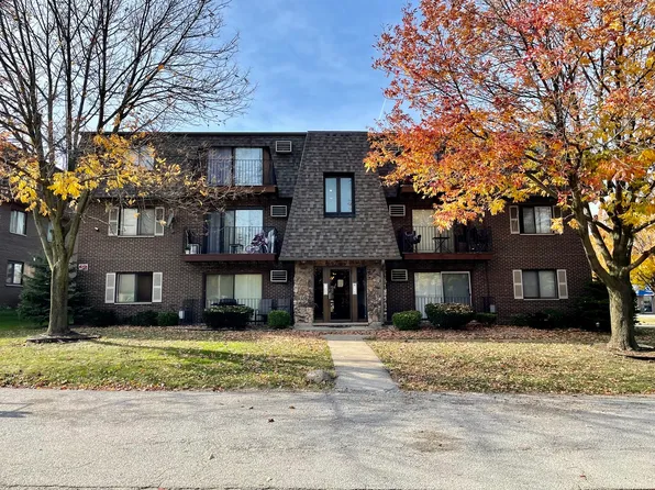 10504 S Highland Ave Unit 2B, Worth, IL 60482