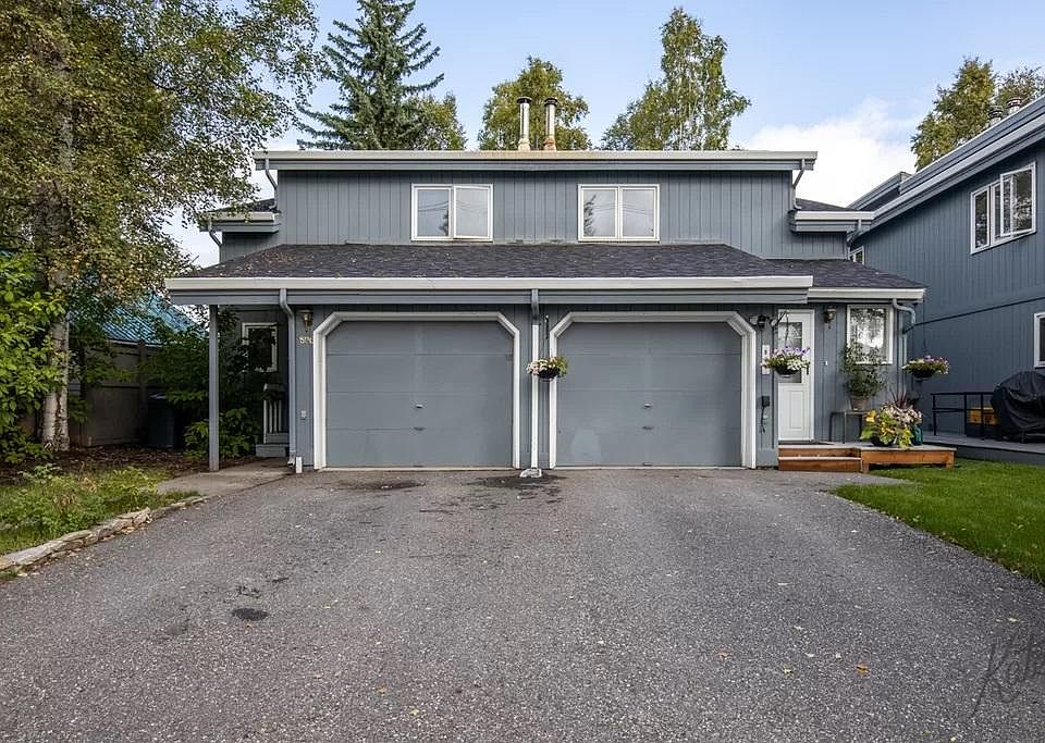 1st image of 806 8th Ave #1