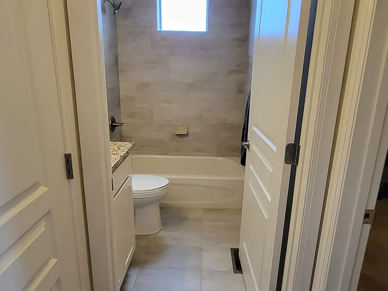 6613 Folsom Hts — Photo 8