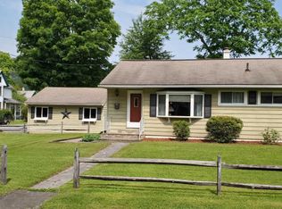 309 Avenue O, Matamoras, PA 18336