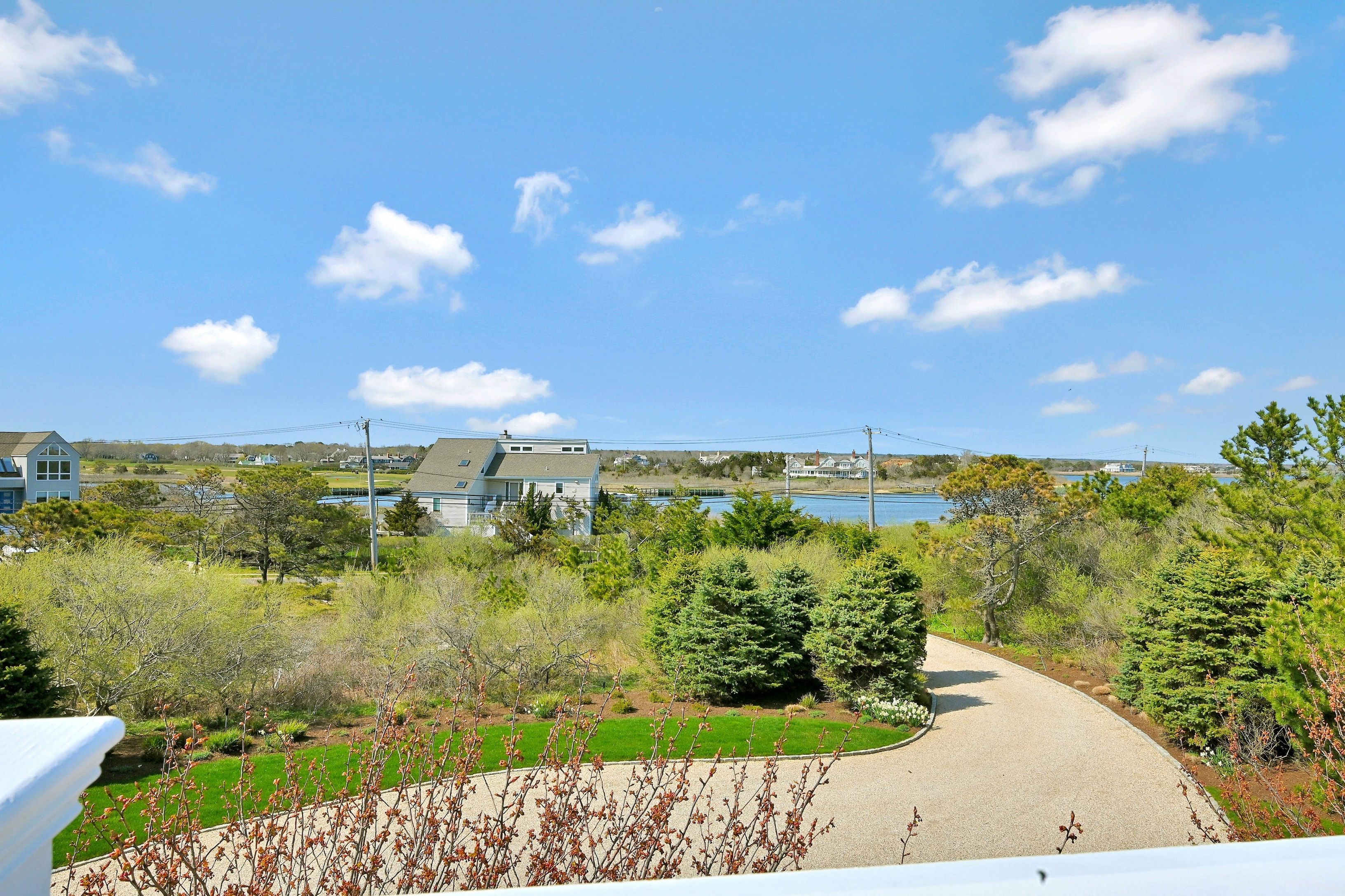 148 Dune Rd, Quogue, NY 11978 Out East