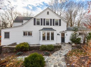 25 Roxbury Rd, Scarsdale, NY 10583