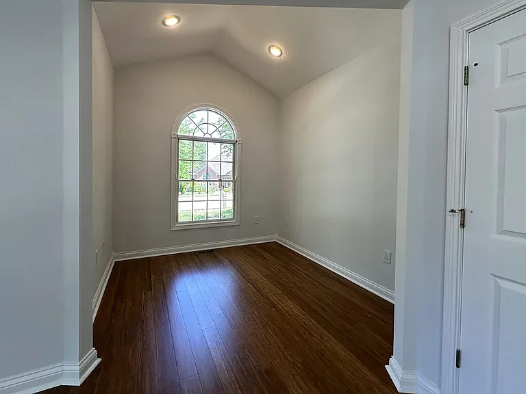 3802 E Regents Cir — Photo 13