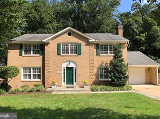 1570 Forest Villa Ln, Mc Lean, VA 22101