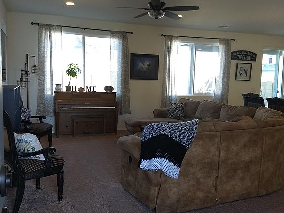 4th image of 6201 Goldfinch Dr