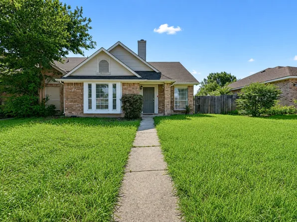 6611 Olivewood Dr, Arlington, TX 76001
