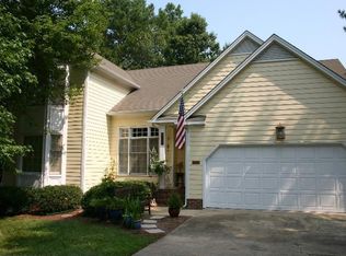 1005 Sturbridge Dr, Durham, NC 27713