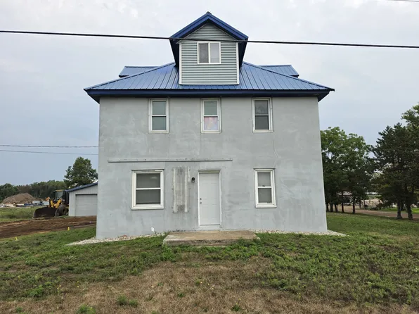 3 bed, 2.0 bath, $1,600, 14285 Tyler St, Holland, MI 49424