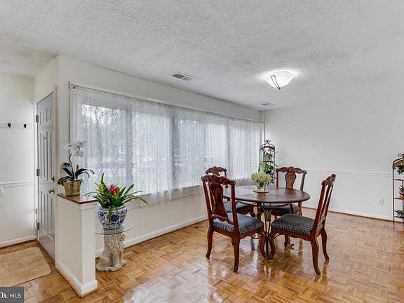 2nd image of 1242 Wilshire Dr