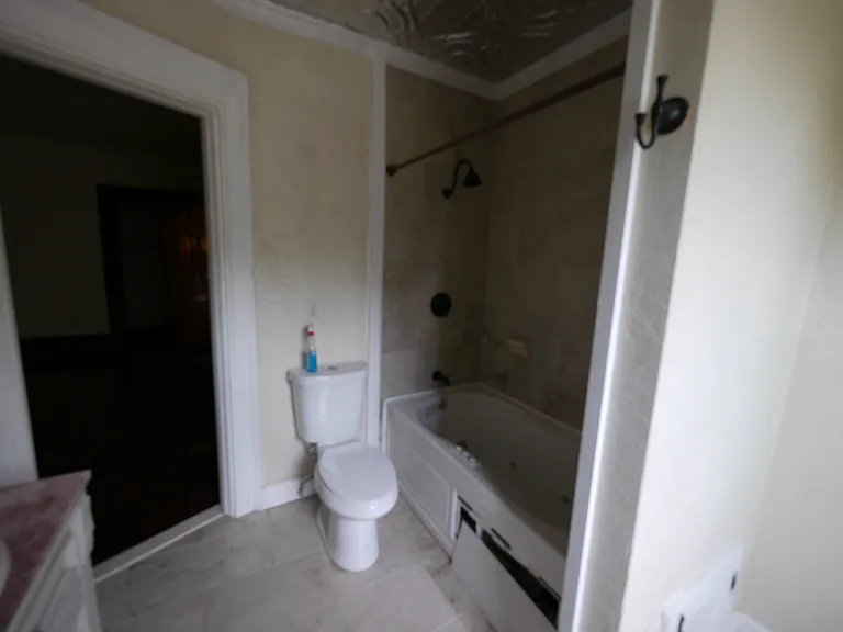 231 W Steuben St #2 — Photo 5