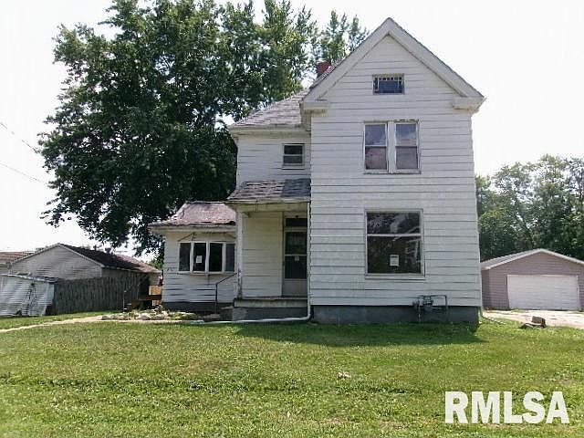1st image of 638 E Elm St