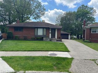 28139 Diesing Dr, Madison Heights, MI