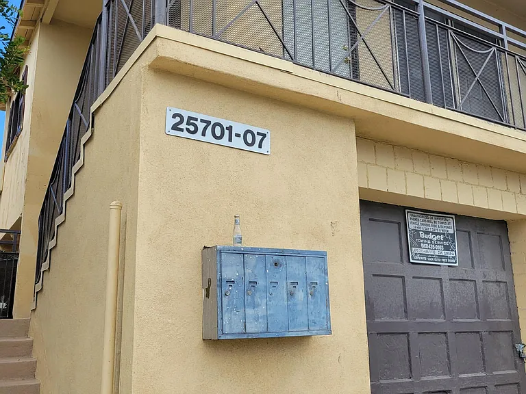 25707 President Ave #25707 — Photo 9