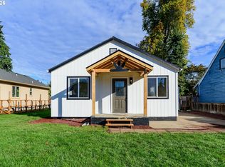 1324 F St, Springfield, OR 97477