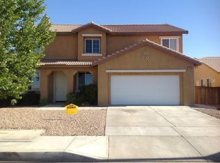 12826 Dos Palmas Rd, Victorville, CA 92392