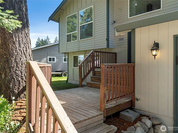 3rd image of 2210 27th Avenue SE