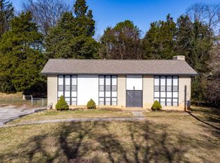 858 Sky Blue Dr, Knoxville, TN 37923