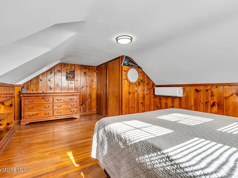 37 Highland Ave — Photo 33