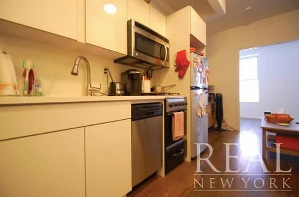 Rented by REAL New York | media 11
