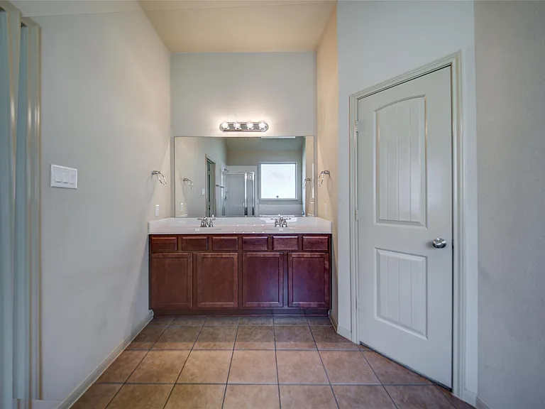 9214 Cavalier Ln — Photo 8