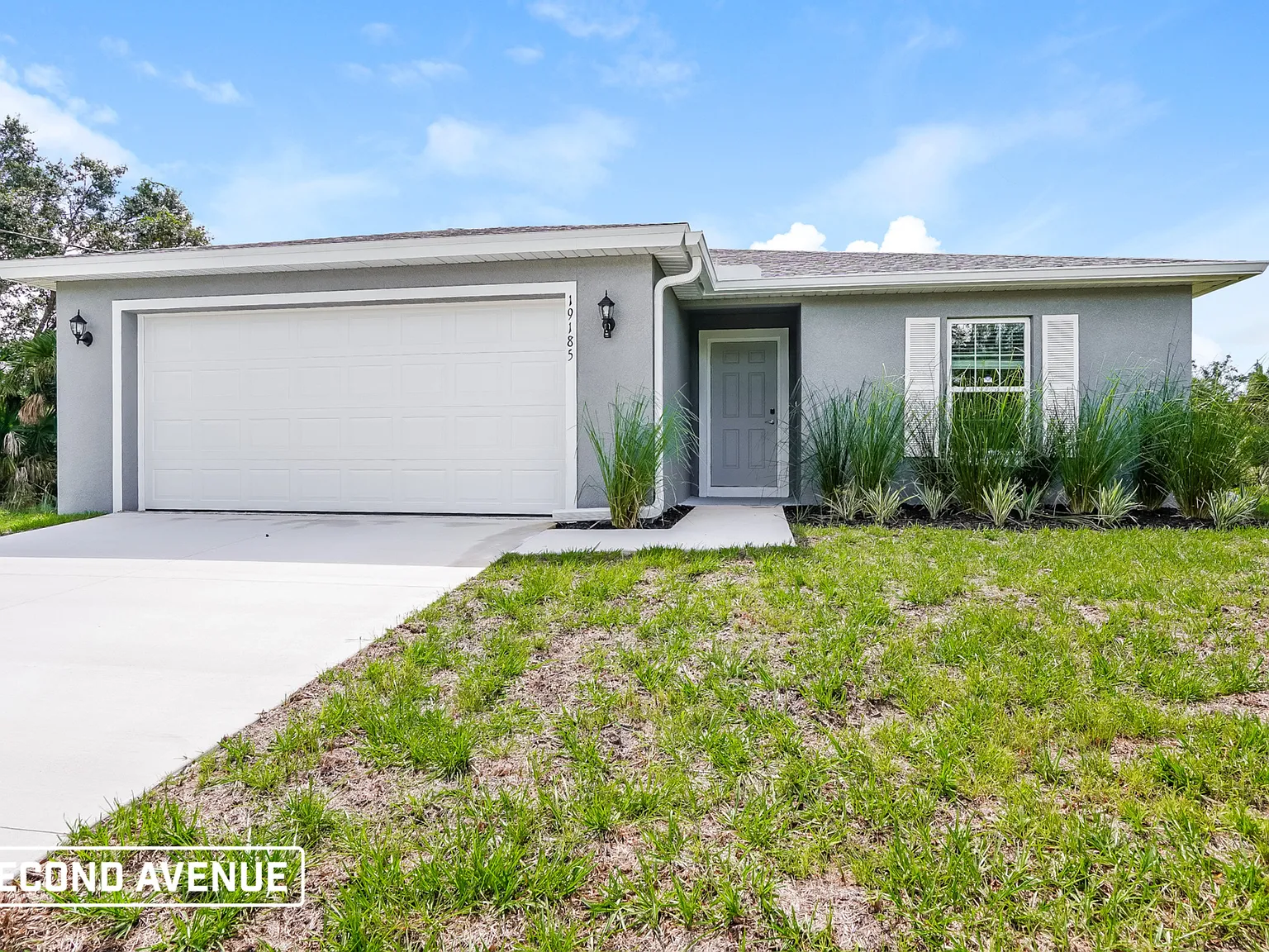 4 bed, 2.0 bath, 1833 sqft, $1,995 — Photo 1