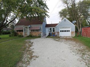 30840 Weiler Rd, Burlington, WI 53105