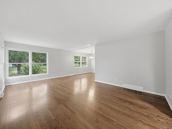 3rd image of 368 Sycamore Dr