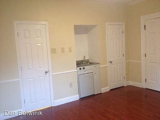 2nd image of 14 Amory St