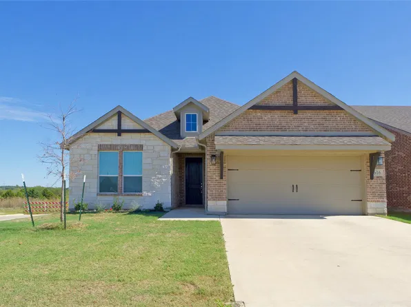 616 Juneau St, Gainesville, TX 76240