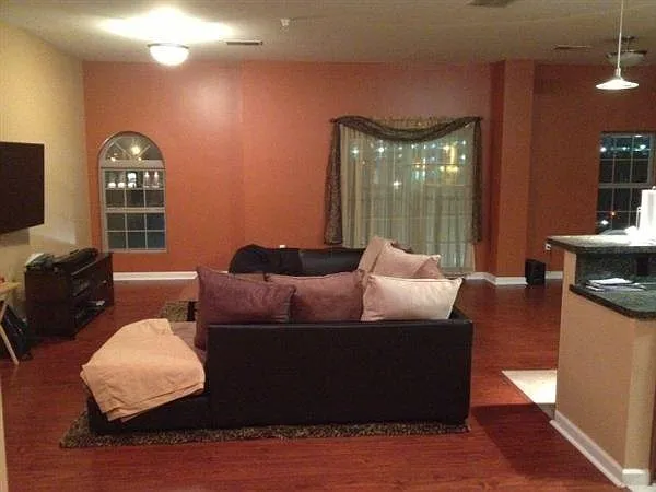 1008 S Military Street — Photo 2