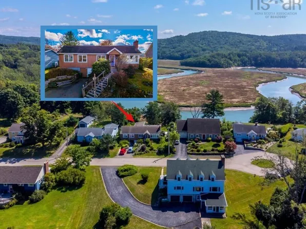 28 Babineau Hts, Annapolis Royal, NS B0S 1A0