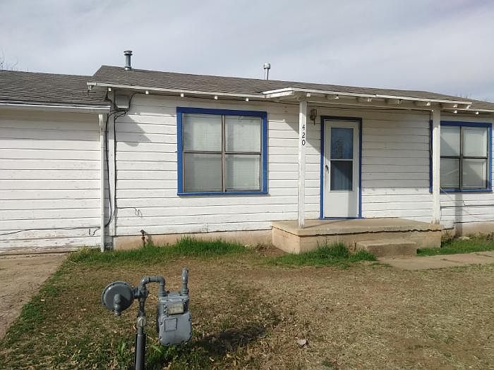 1st image of 420 E 40th St