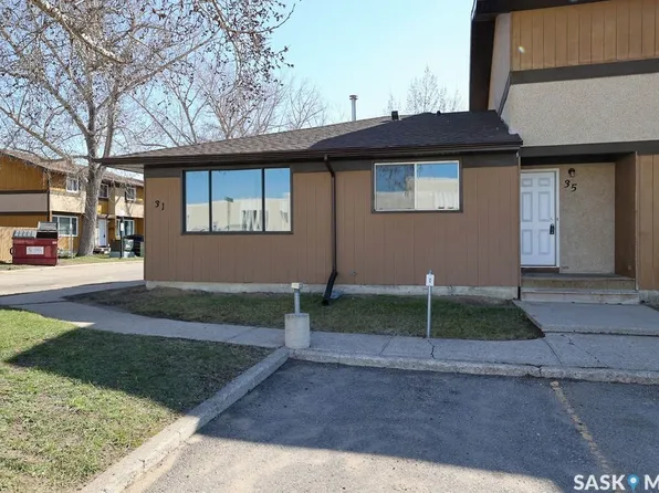 31 Mackenzie Way, Regina, SK S4N 5M7