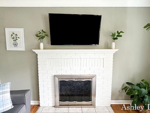 5th image of 865 Aberdeen St NE
