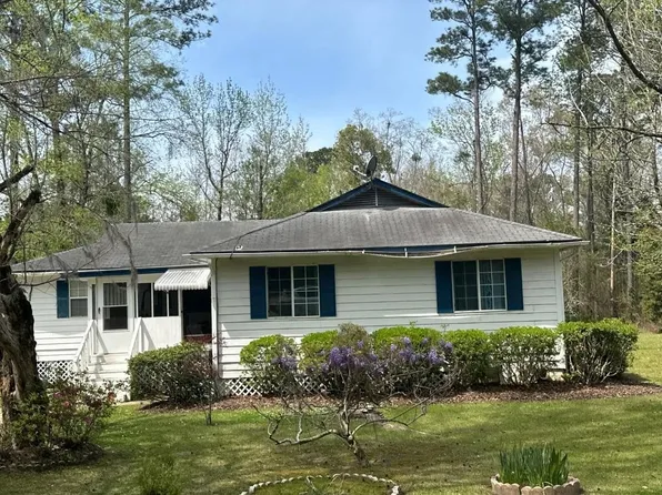 924 Bethel St, Chattahoochee, FL 32324