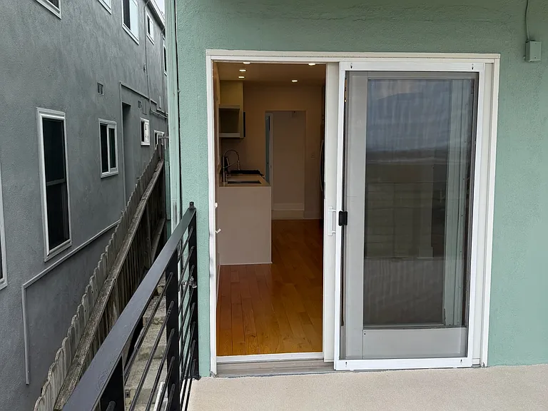 6611 Vista Del Mar #6611 — Photo 12