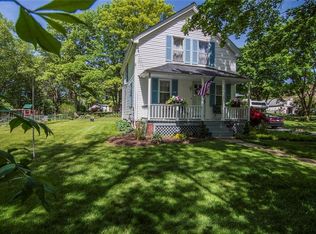 28 Mill Rd, Seekonk, MA 02771