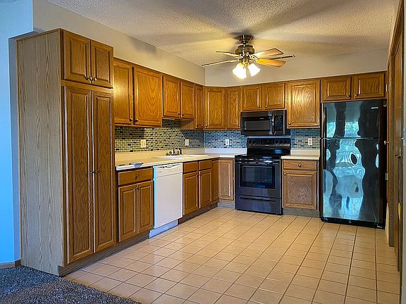 3rd image of 1020 Duchess Dr Unit 12