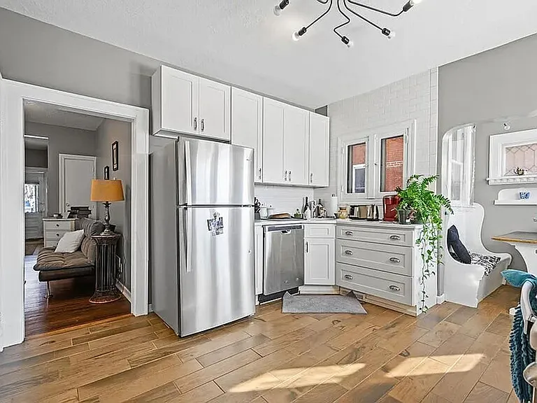 2906 Tyler St NE — Photo 2