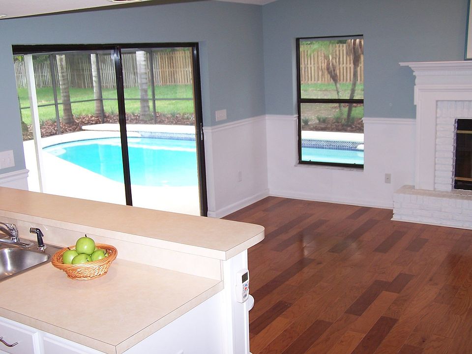 pool home ideal for entertaining