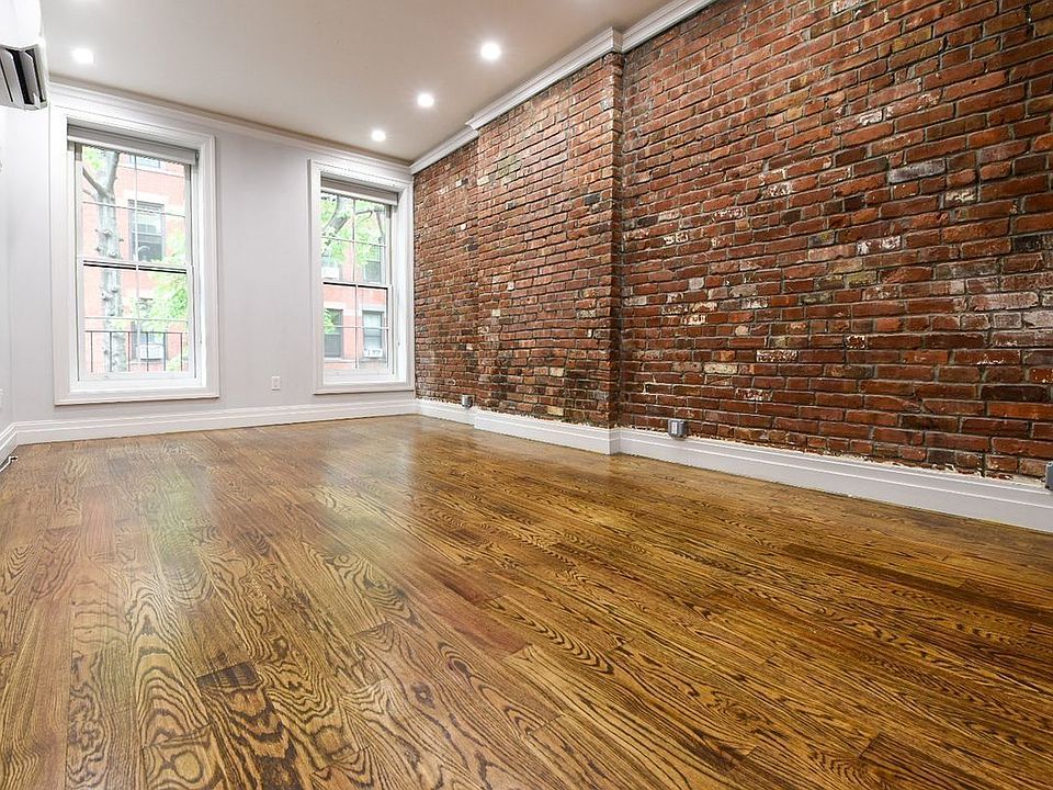 2nd image of 43 Columbia Pl APT 1