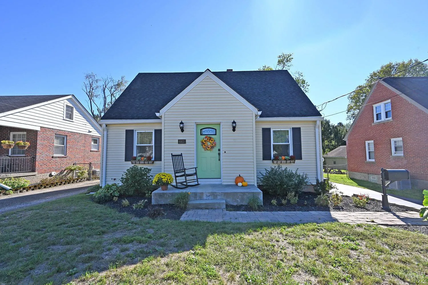 6923 Edith St photo 1